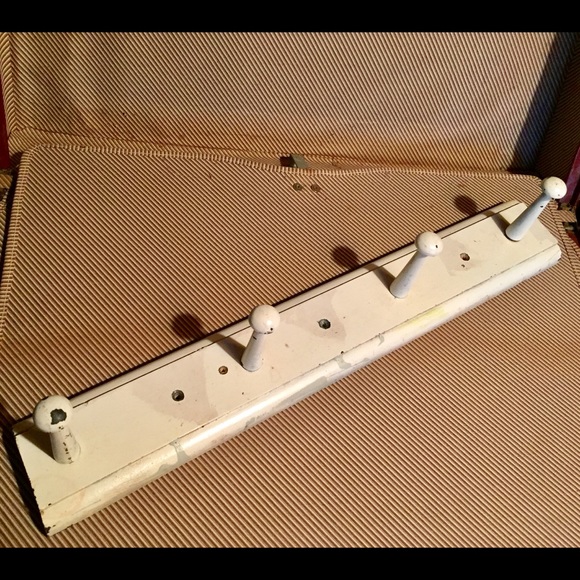 VTG Wooden Peg Wall Coat Hat Rack Shabby Boho - Picture 1 of 10